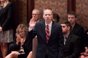State Senator Dale Righter is sworn in Wednesday in Springfield 